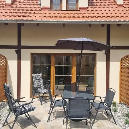 Lesne Wzgorze Przy Zamkowej Apartment Lubniewice Exterior photo
